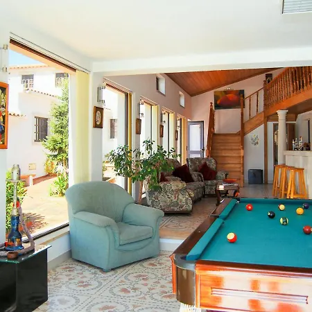 Vau Sleeps 13 With Pool And Wifi * Вау