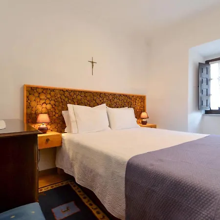 Вилла Vau Sleeps 13 With Pool And Wifi *