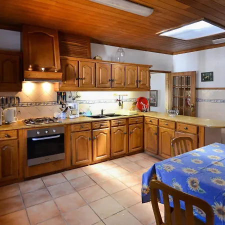 Vau Sleeps 13 With Pool And Wifi Вилла