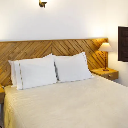 Вилла Vau Sleeps 13 With Pool And Wifi Вау